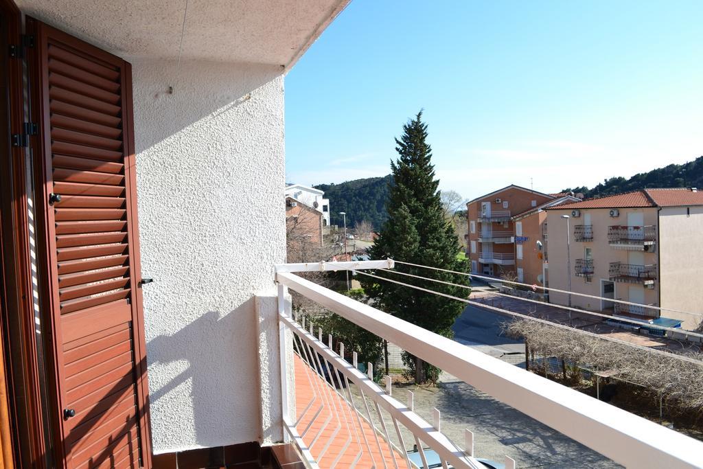 Petrovac Apartment Matea מראה חיצוני תמונה