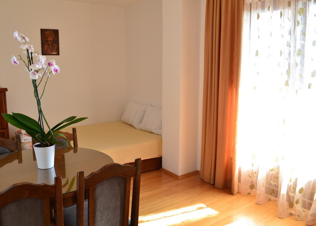 Petrovac Apartment Matea מראה חיצוני תמונה